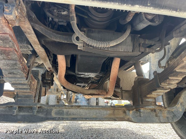 image for item LA9946 1998 Ford F700  truck cab and chassis