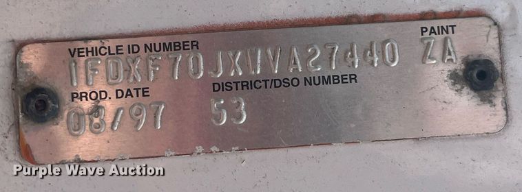 image for item LA9946 1998 Ford F700  truck cab and chassis