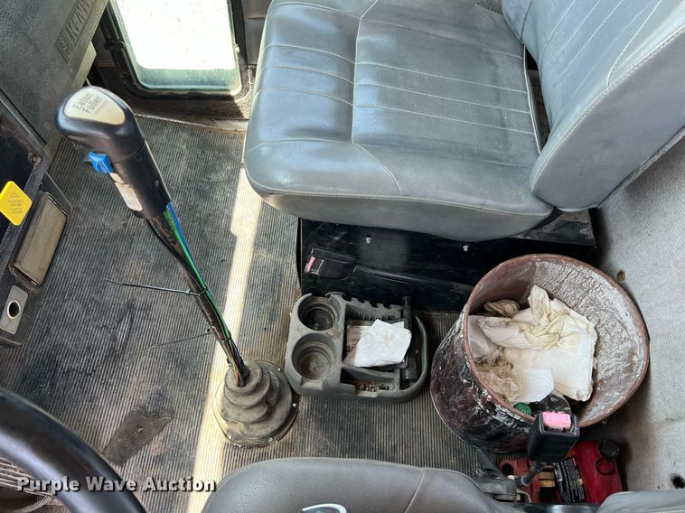 image for item LG9126 1999 Kenworth T300  flatbed truck