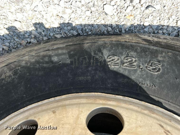 image for item LG9126 1999 Kenworth T300  flatbed truck