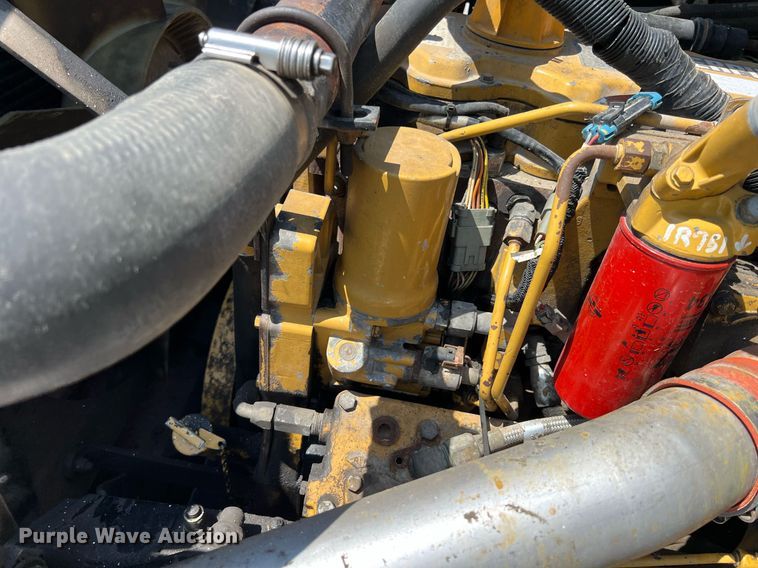 image for item LG9126 1999 Kenworth T300  flatbed truck