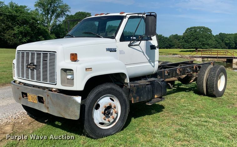 image for item LH9634 1995 Chevrolet Kodiak C6500  truck cab and chassis