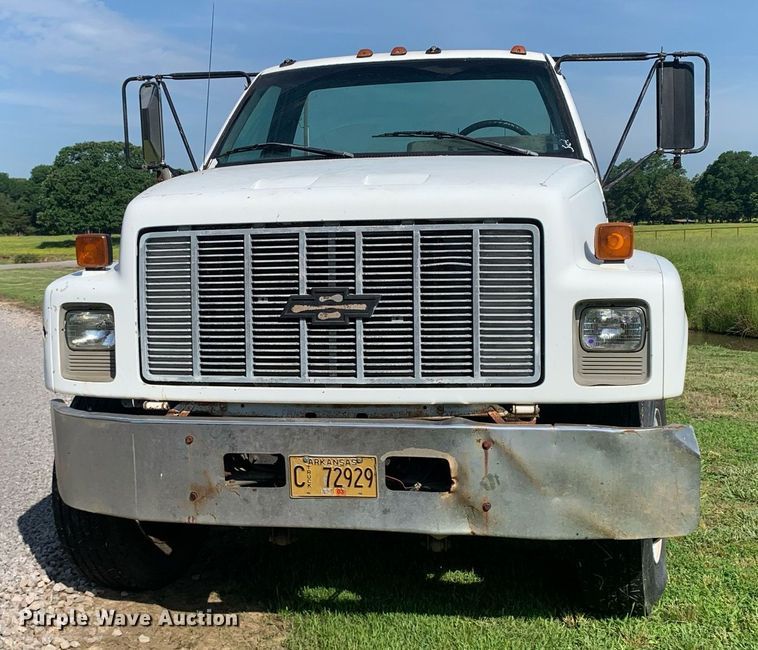 image for item LH9634 1995 Chevrolet Kodiak C6500  truck cab and chassis