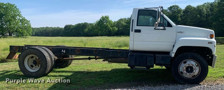 image for item LH9634 1995 Chevrolet Kodiak C6500  truck cab and chassis