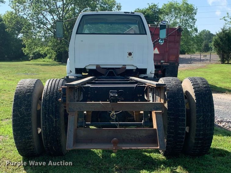 image for item LH9634 1995 Chevrolet Kodiak C6500  truck cab and chassis