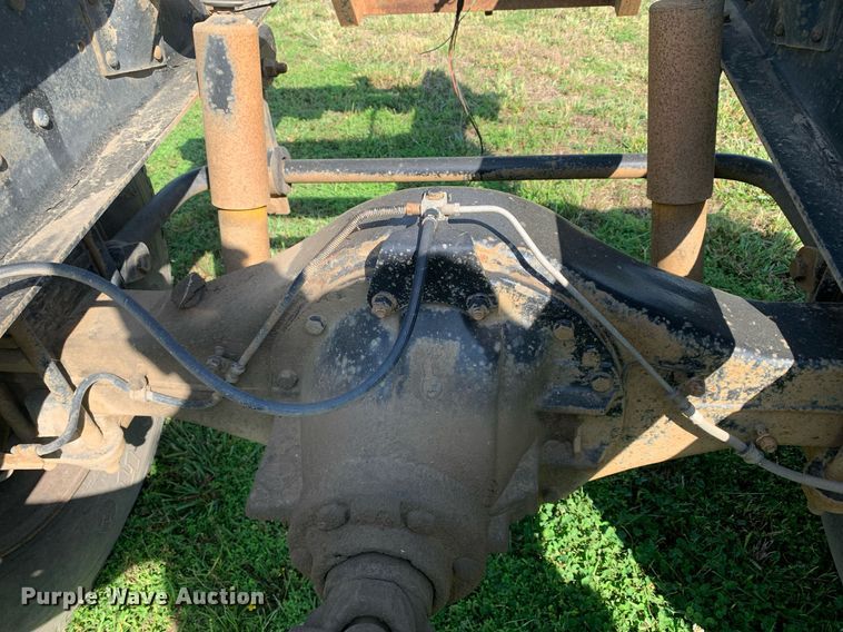 image for item LH9634 1995 Chevrolet Kodiak C6500  truck cab and chassis