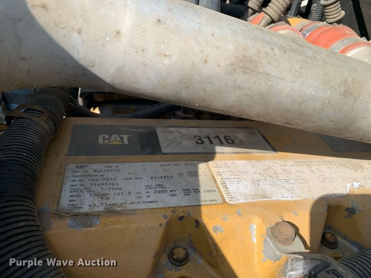 image for item LH9634 1995 Chevrolet Kodiak C6500  truck cab and chassis