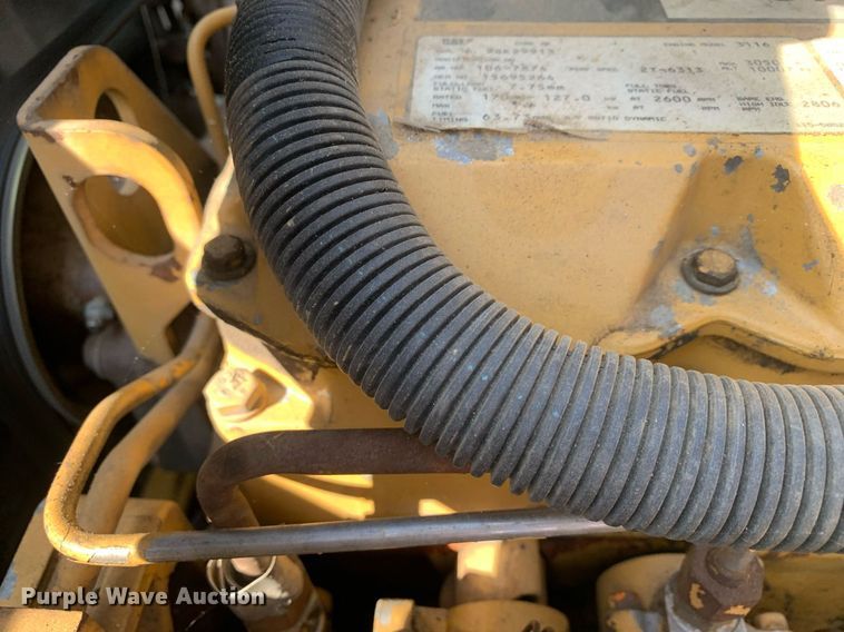 image for item LH9634 1995 Chevrolet Kodiak C6500  truck cab and chassis