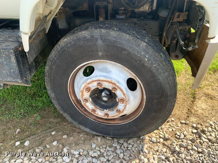 image for item LH9634 1995 Chevrolet Kodiak C6500  truck cab and chassis