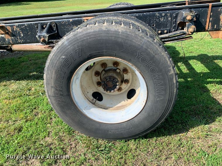 image for item LH9634 1995 Chevrolet Kodiak C6500  truck cab and chassis