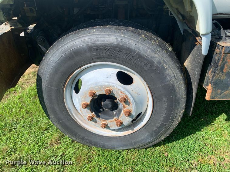 image for item LH9634 1995 Chevrolet Kodiak C6500  truck cab and chassis