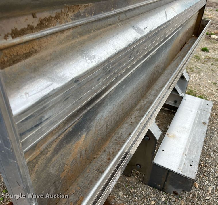 image for item LI9705 East  aluminum headache rack