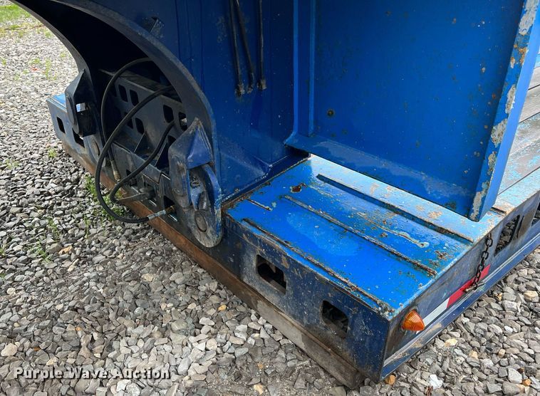 image for item LI9771 1988 Siebert  lowboy equipment trailer