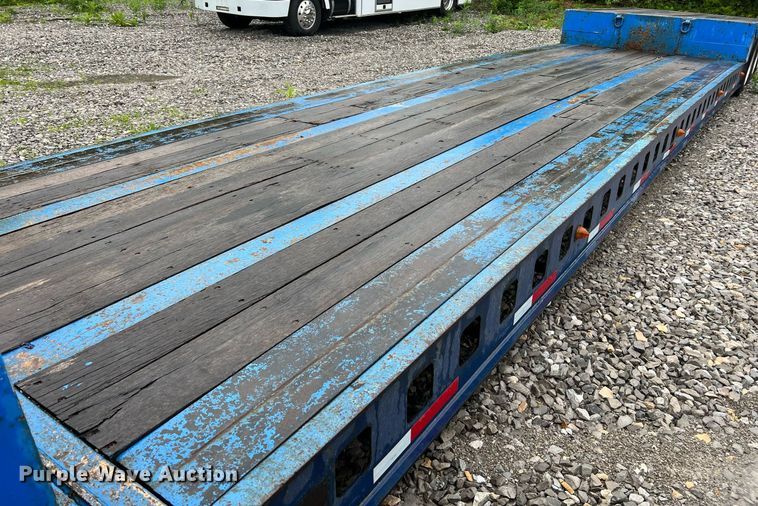 image for item LI9771 1988 Siebert  lowboy equipment trailer