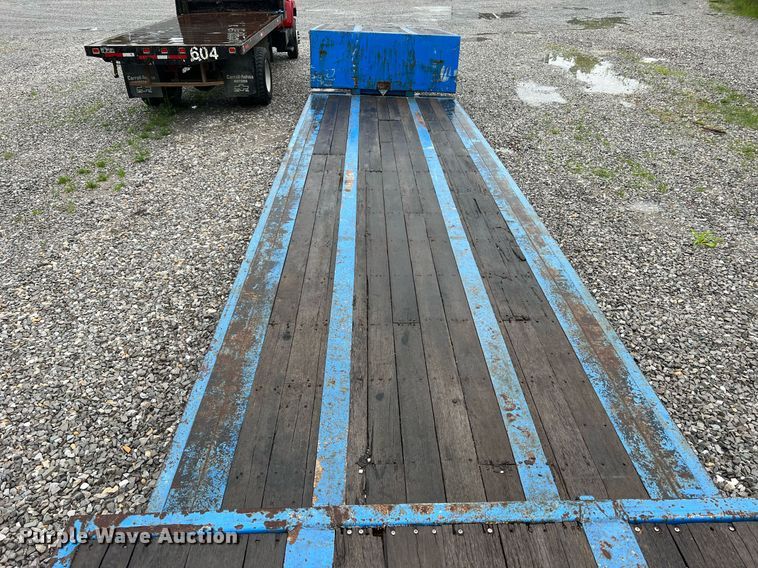 image for item LI9771 1988 Siebert  lowboy equipment trailer