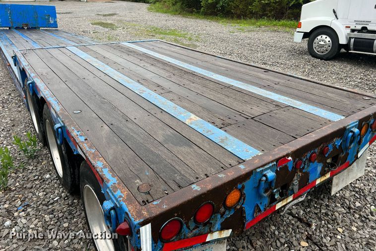 image for item LI9771 1988 Siebert  lowboy equipment trailer