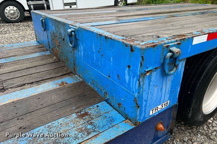 image for item LI9771 1988 Siebert  lowboy equipment trailer