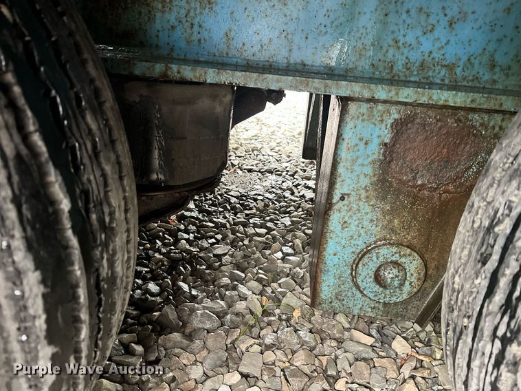 image for item LI9771 1988 Siebert  lowboy equipment trailer