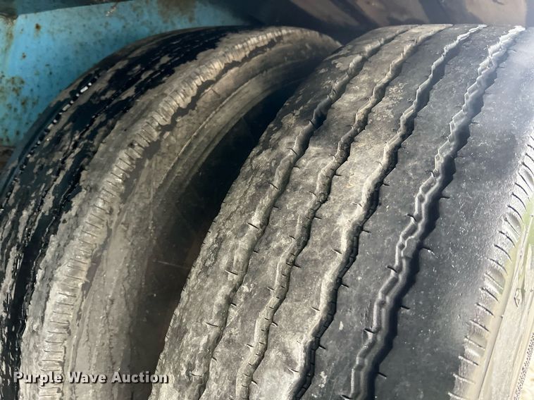 image for item LI9771 1988 Siebert  lowboy equipment trailer