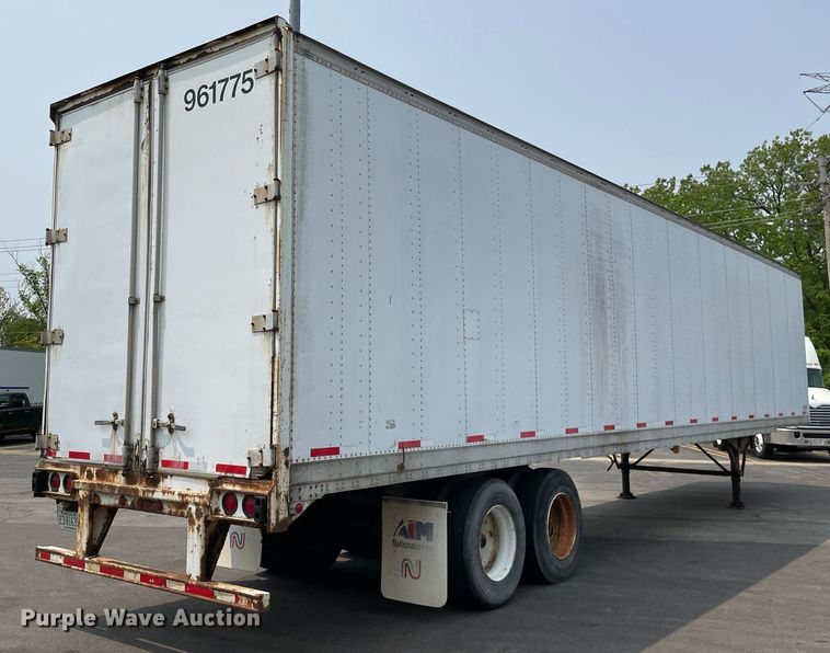 image for item LJ9676 1999 Stoughton AVW-485T-S-C  dry van trailer