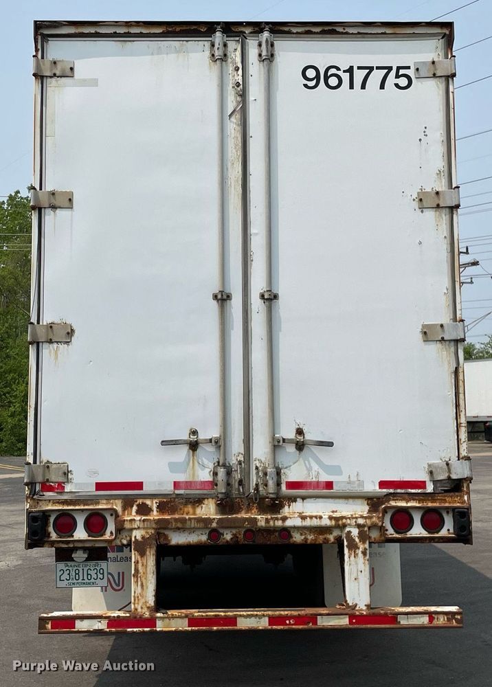 image for item LJ9676 1999 Stoughton AVW-485T-S-C  dry van trailer