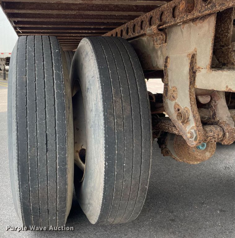 image for item LJ9676 1999 Stoughton AVW-485T-S-C  dry van trailer