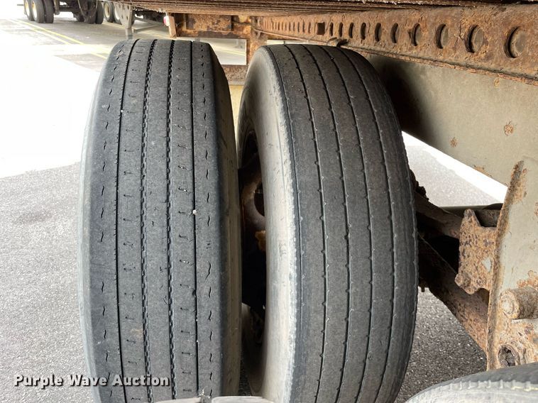 image for item LJ9676 1999 Stoughton AVW-485T-S-C  dry van trailer