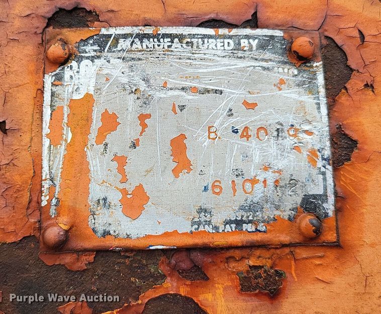 image for item LR9245 2000 Freightliner FL60  flatbed truck