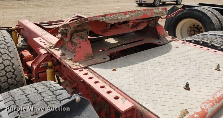 image for item LT9740 1999 Mack CH613  semi truck