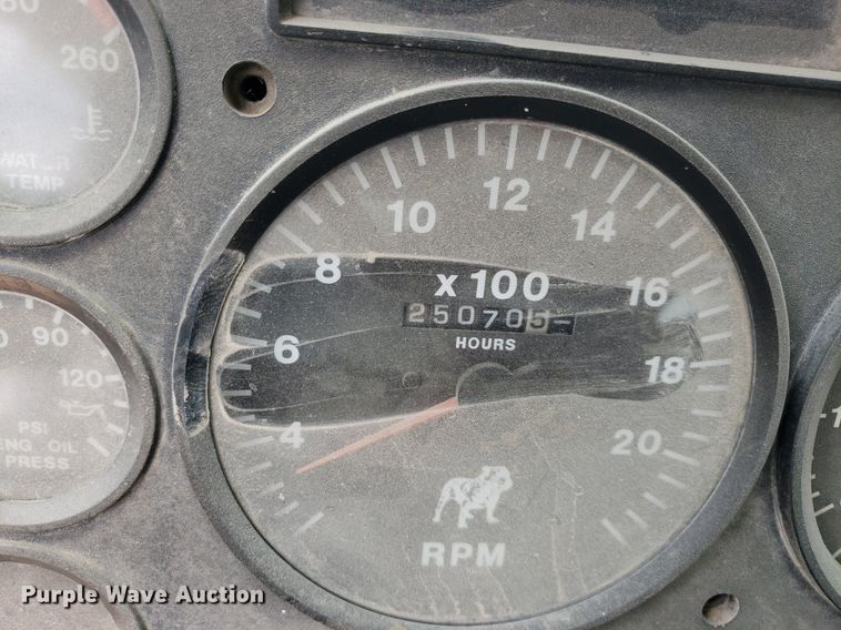 image for item LT9740 1999 Mack CH613  semi truck