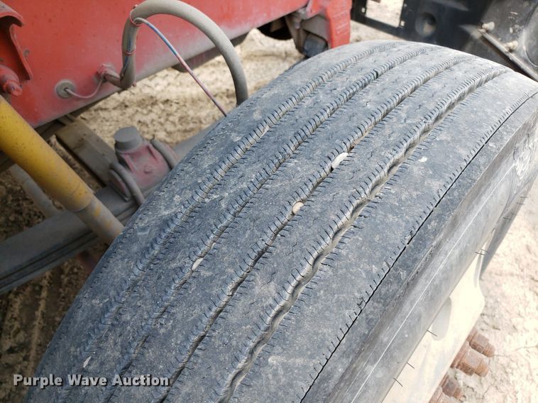 image for item LT9740 1999 Mack CH613  semi truck