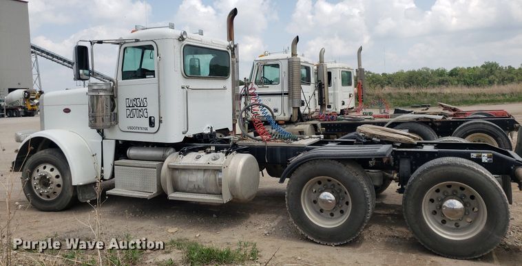 image for item LT9747 2013 Peterbilt 388  semi truck