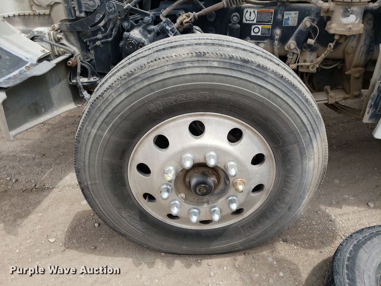 image for item LT9747 2013 Peterbilt 388  semi truck