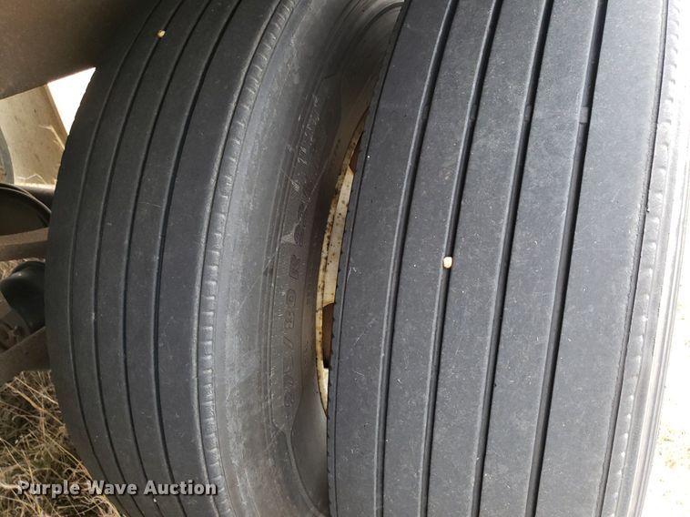 image for item LT9767 2005 Great Dane  dry van trailer