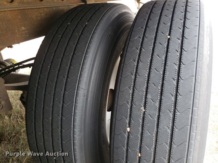 image for item LT9768 2005 Great Dane  dry van trailer