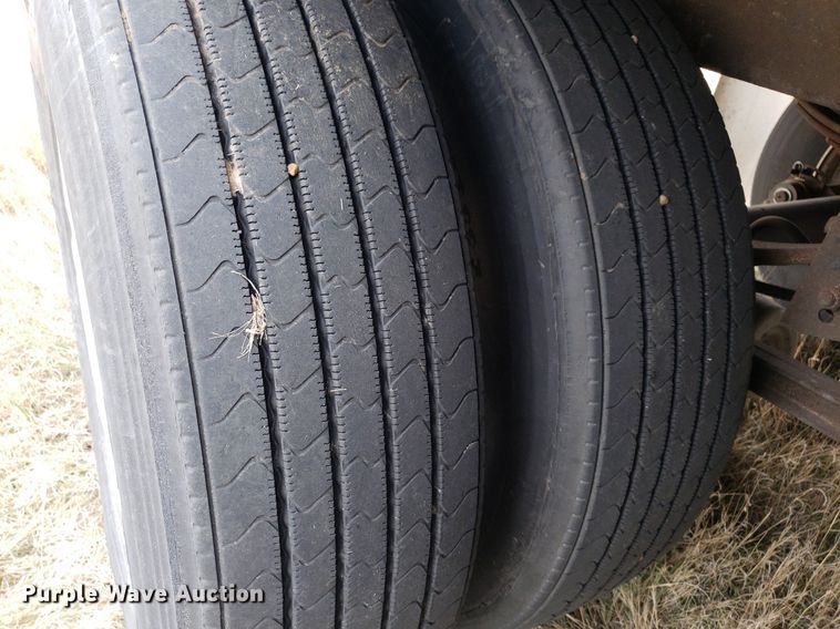 image for item LT9768 2005 Great Dane  dry van trailer