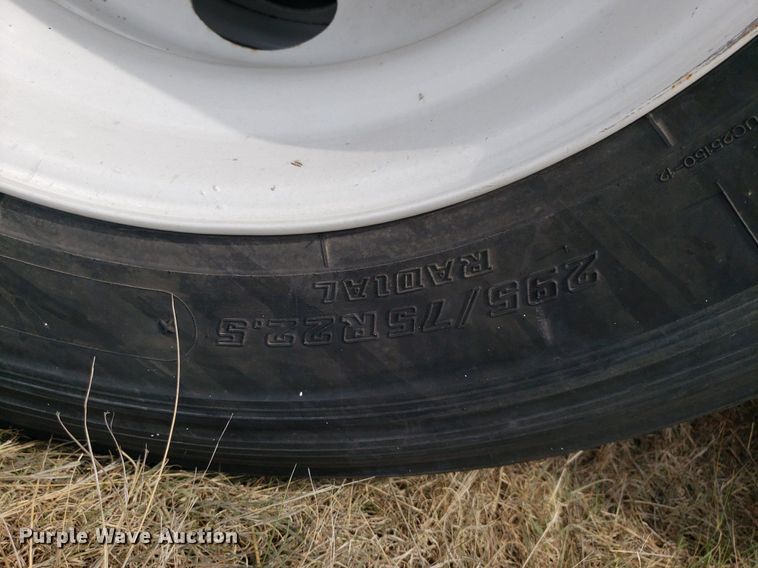 image for item LT9768 2005 Great Dane  dry van trailer