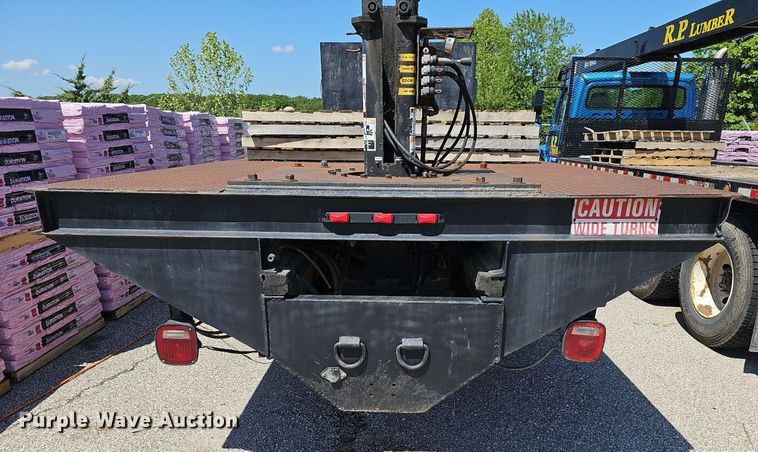 image for item LW9610 1998 Ford L8501  flatbed truck