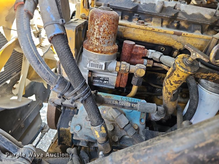 image for item LW9610 1998 Ford L8501  flatbed truck