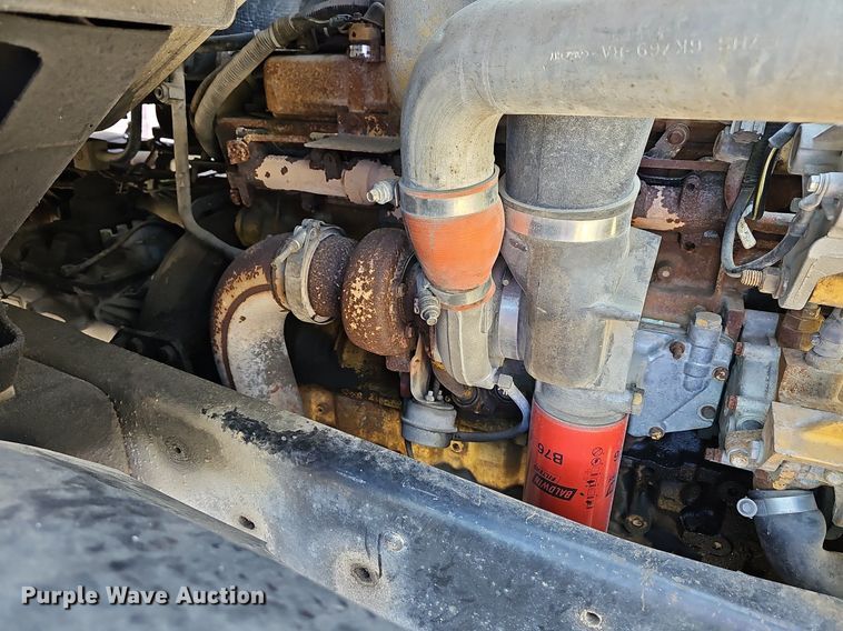 image for item LW9610 1998 Ford L8501  flatbed truck