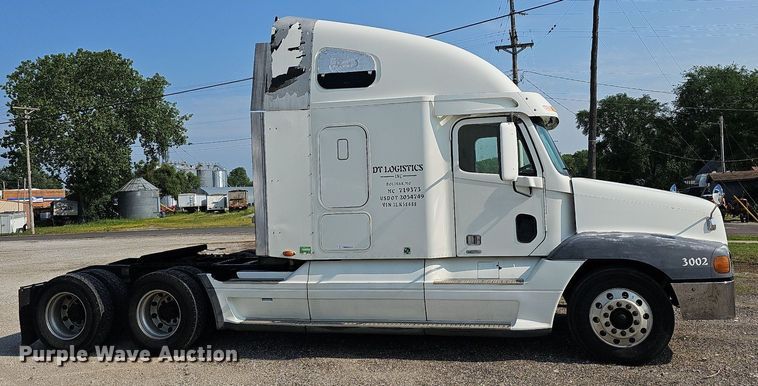 image for item LW9613 2003 Freightliner Century Class ST  semi truck
