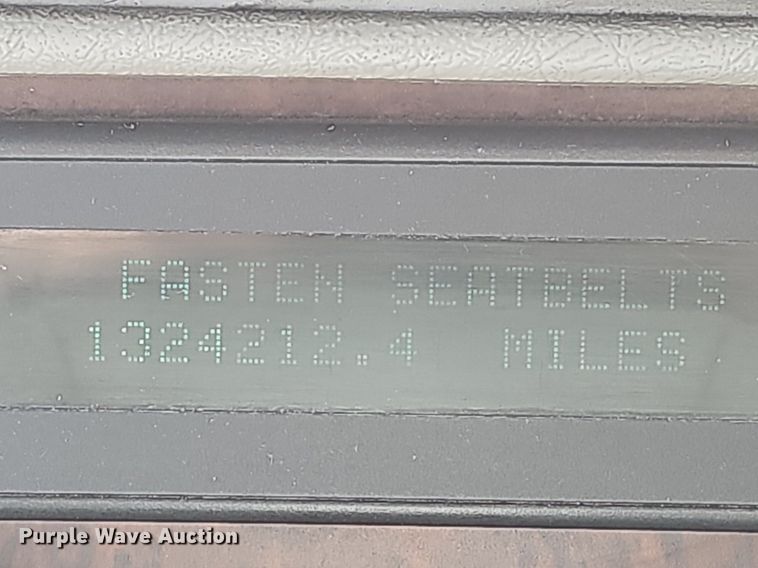 image for item LW9613 2003 Freightliner Century Class ST  semi truck