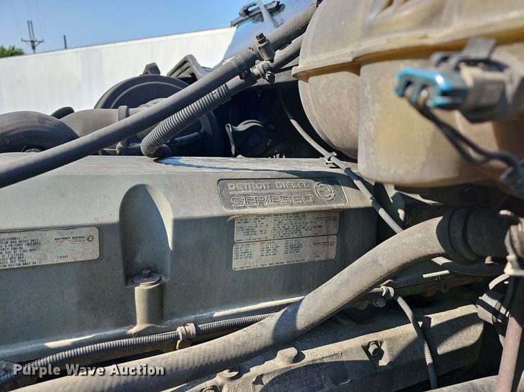 image for item LW9613 2003 Freightliner Century Class ST  semi truck