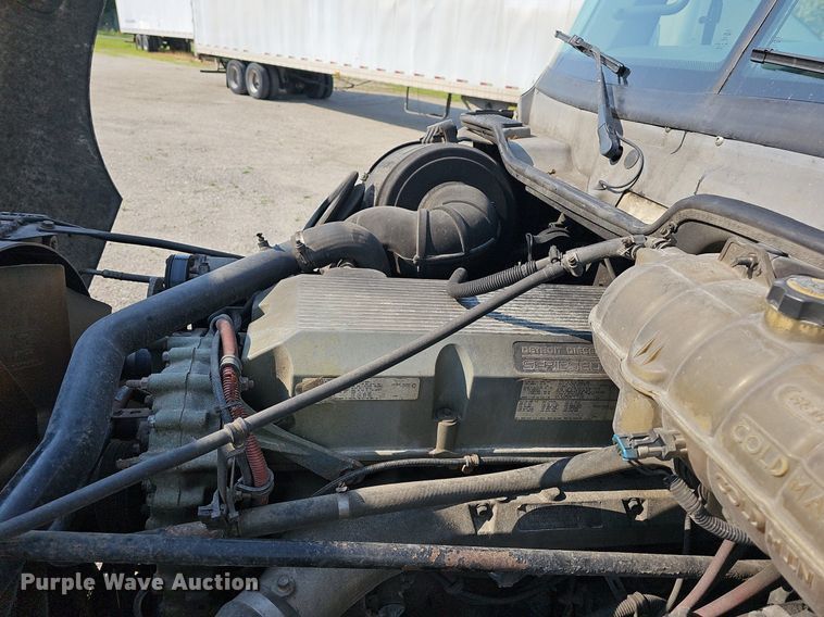 image for item LW9613 2003 Freightliner Century Class ST  semi truck