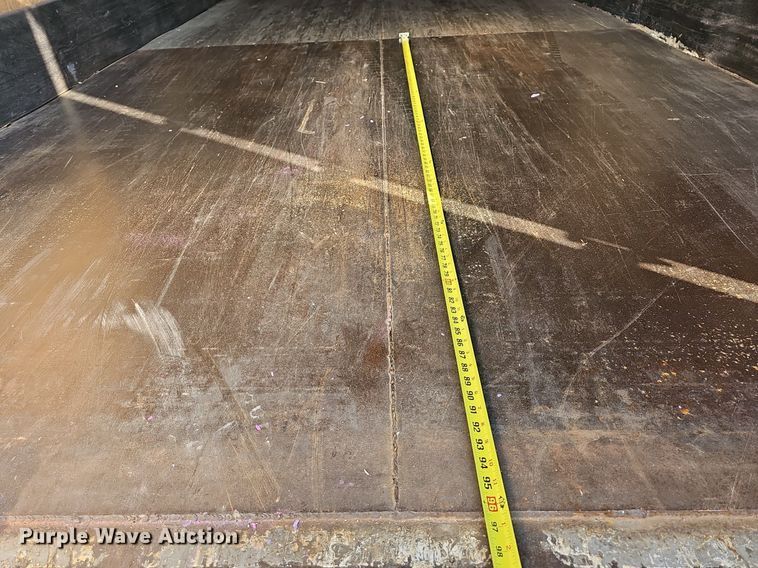 image for item LW9614 1999 Strick  dry van trailer