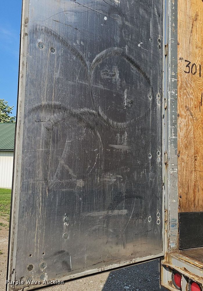 image for item LW9614 1999 Strick  dry van trailer