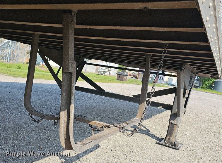 image for item LW9614 1999 Strick  dry van trailer