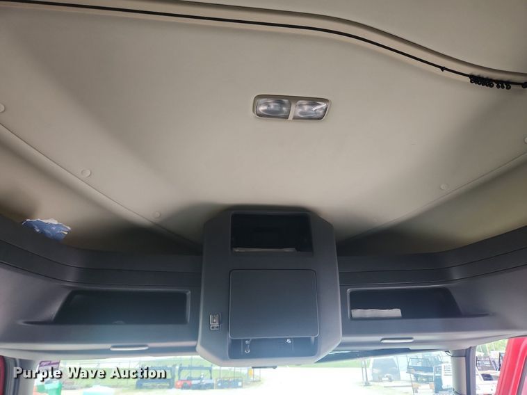 image for item LX9554 2013 International ProStar  semi truck