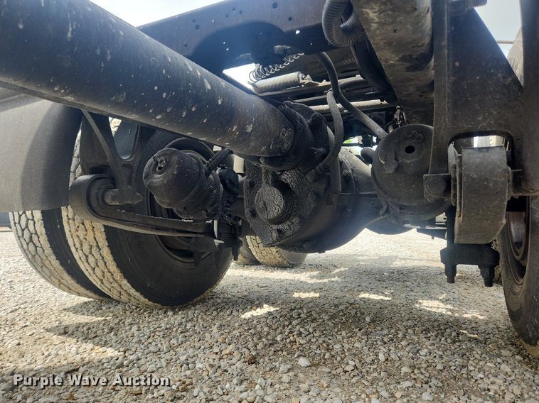 image for item LX9554 2013 International ProStar  semi truck