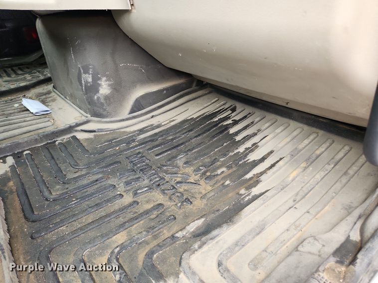 image for item LX9585 2014 Volvo VNL  semi truck